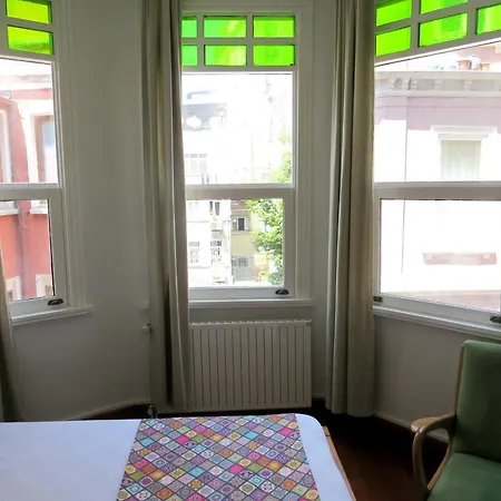 Istanberry - Pera Apartmanhotel 3*