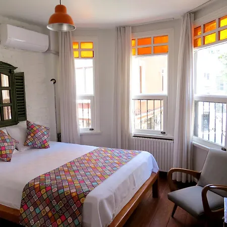 Istanberry - Pera איסטמבול