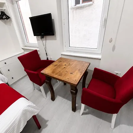 Aparthotel Istanberry - Outlet 3*