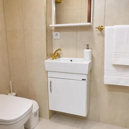 Istanberry - Outlet Aparthotel 3*